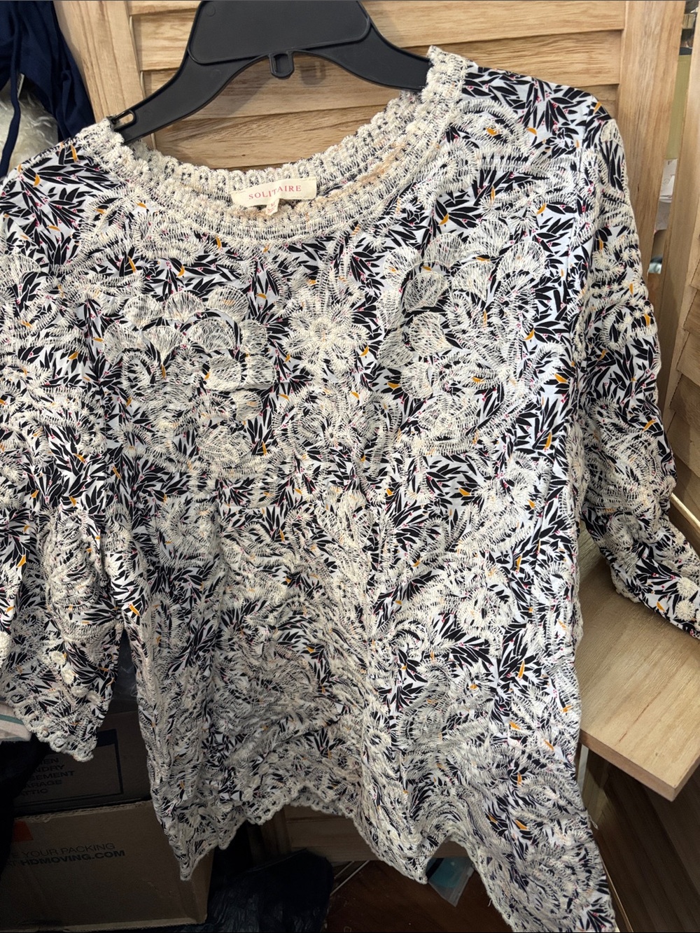 Solitaire Floral Crochet-Trim Top Medium